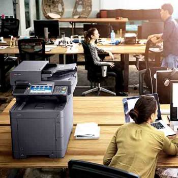 Prisvindende printere printer på et kontor